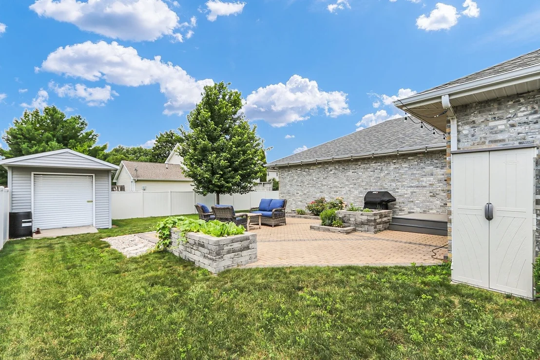 Photo of 403 N Cedar Drive