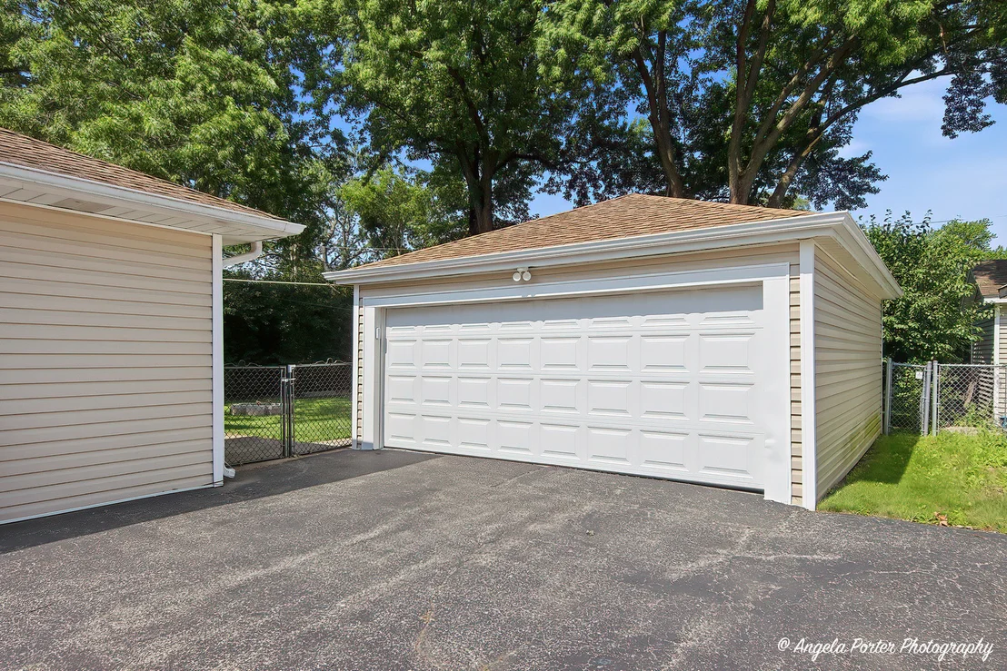 Photo of 2409 Robin Lane