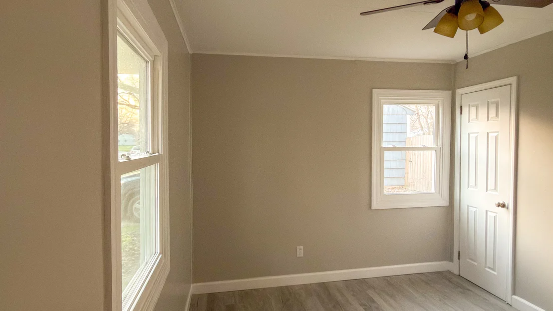 Photo of 1037 Eastview Drive