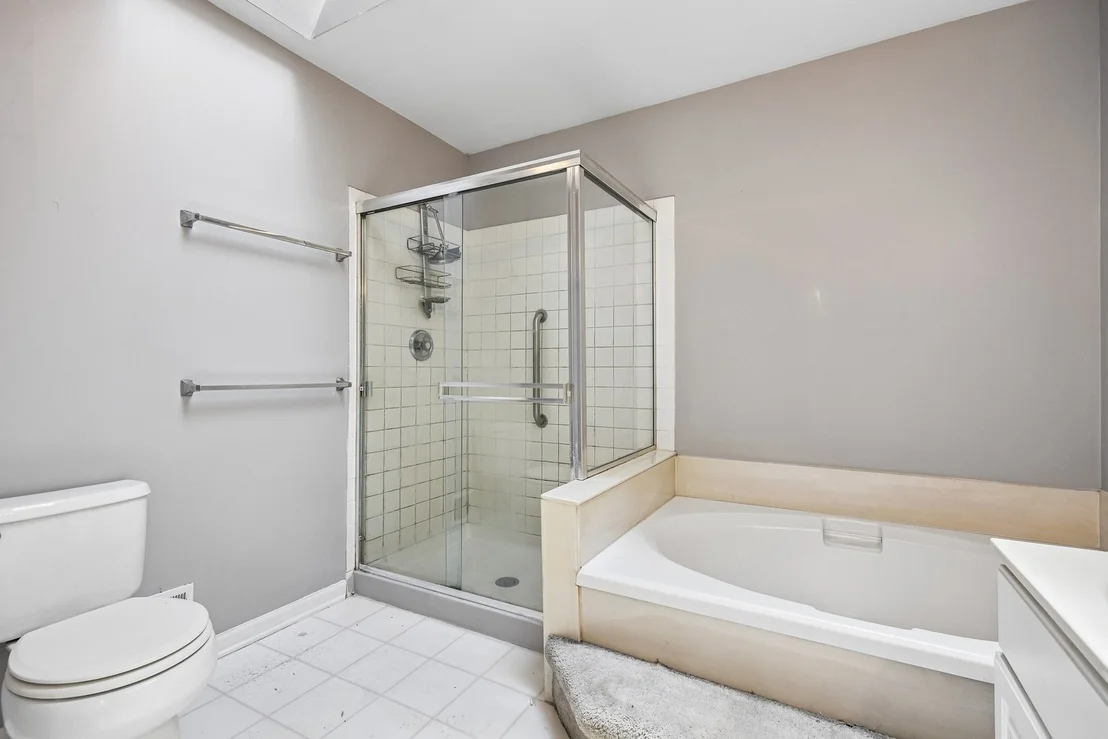 Photo of 561 Ivory Lane