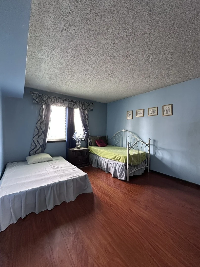 Photo of Unit 3 at 5408 Chateau Drive