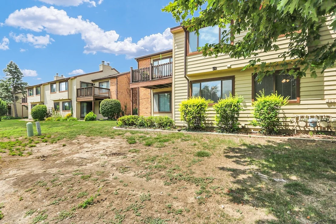 Photo of Unit 2138 at 2138 Harbortown Circle