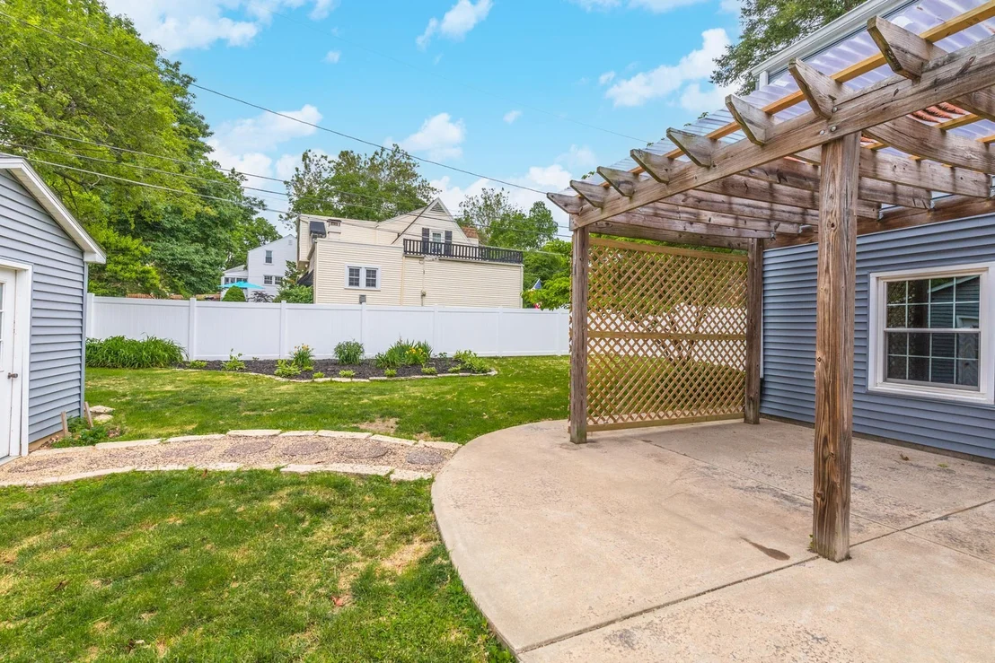 Photo of 12 Norbloom Avenue