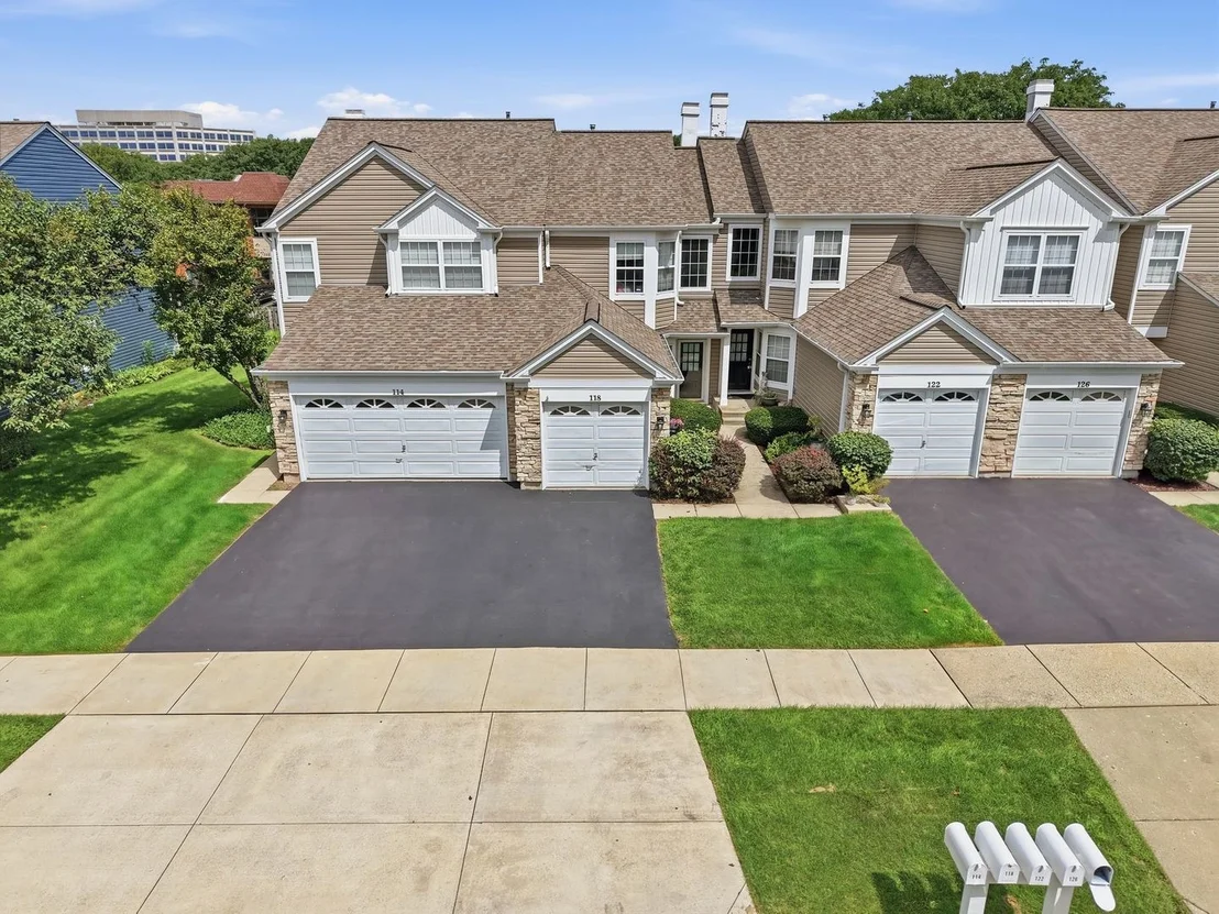Photo of 118 Oakton Drive