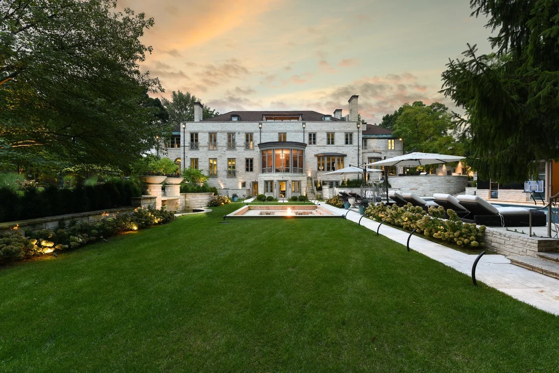 Photo of 443 Sheridan Road