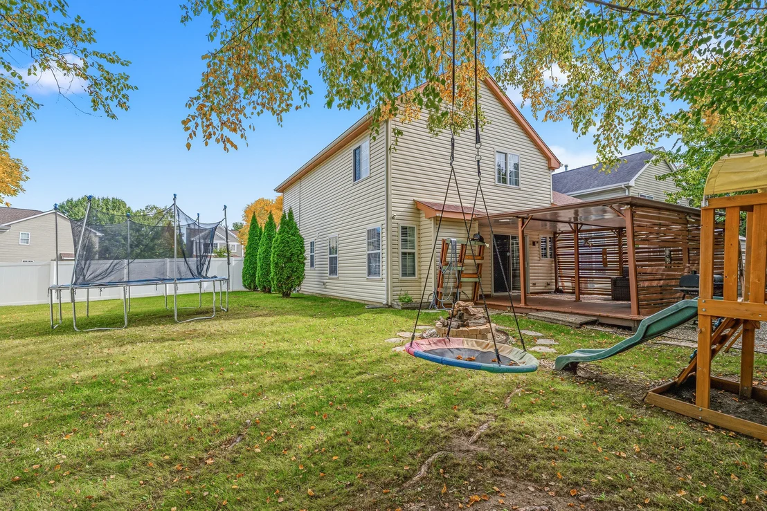 Photo of 568 Cambridge Drive