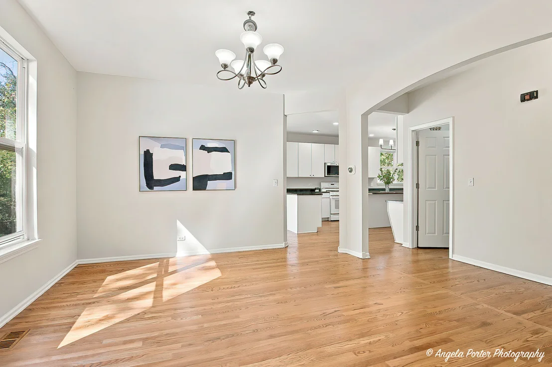 Photo of 606 Barberry Trail