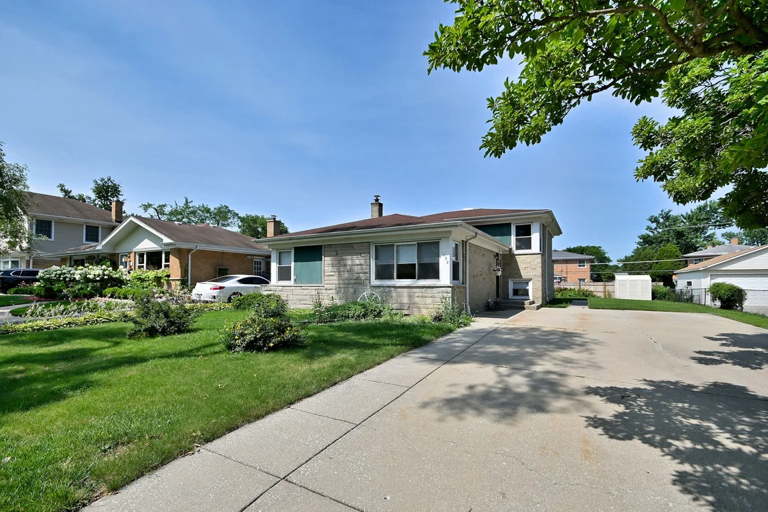 Photo of 1032 Daniel Drive