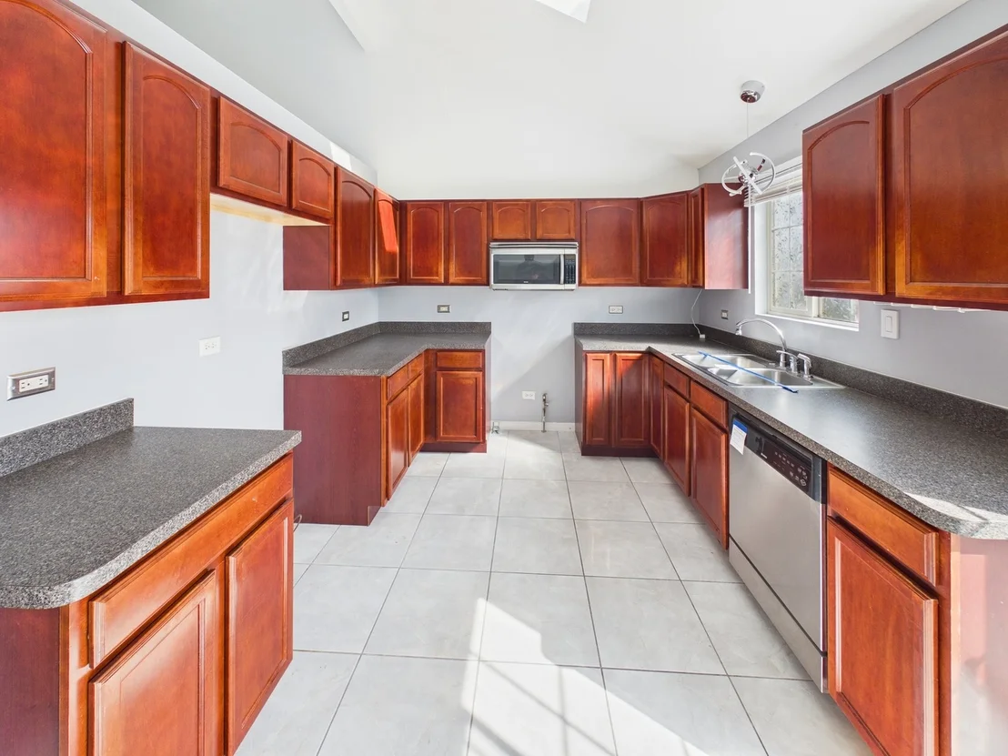 Photo of 695 Cassandra Lane