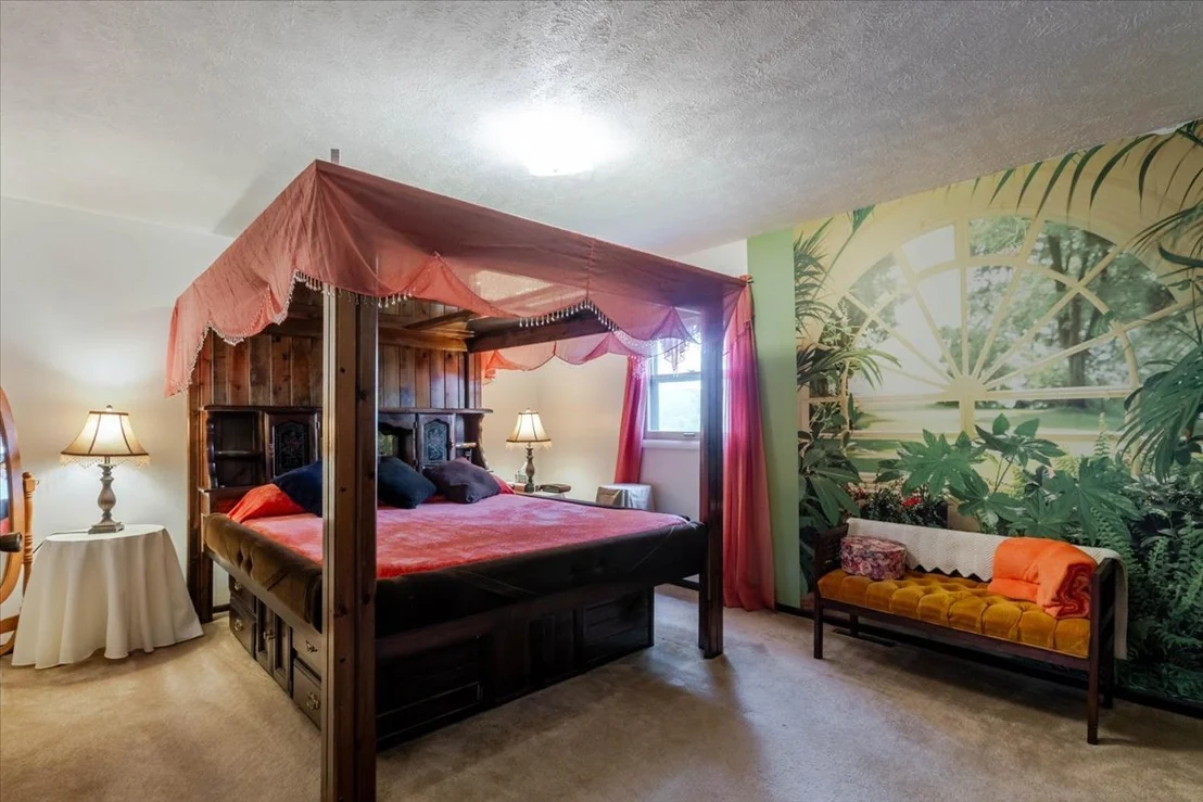 Photo of 122 Camelot Drive