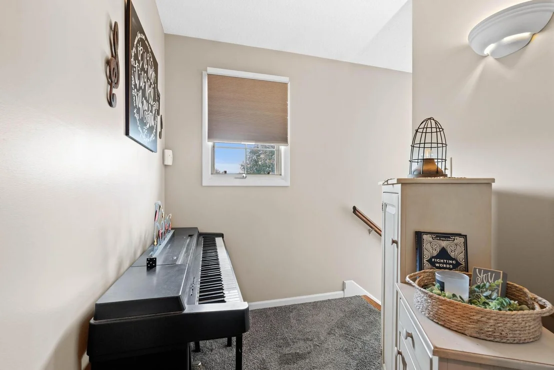 Photo of 385 Princeton Avenue