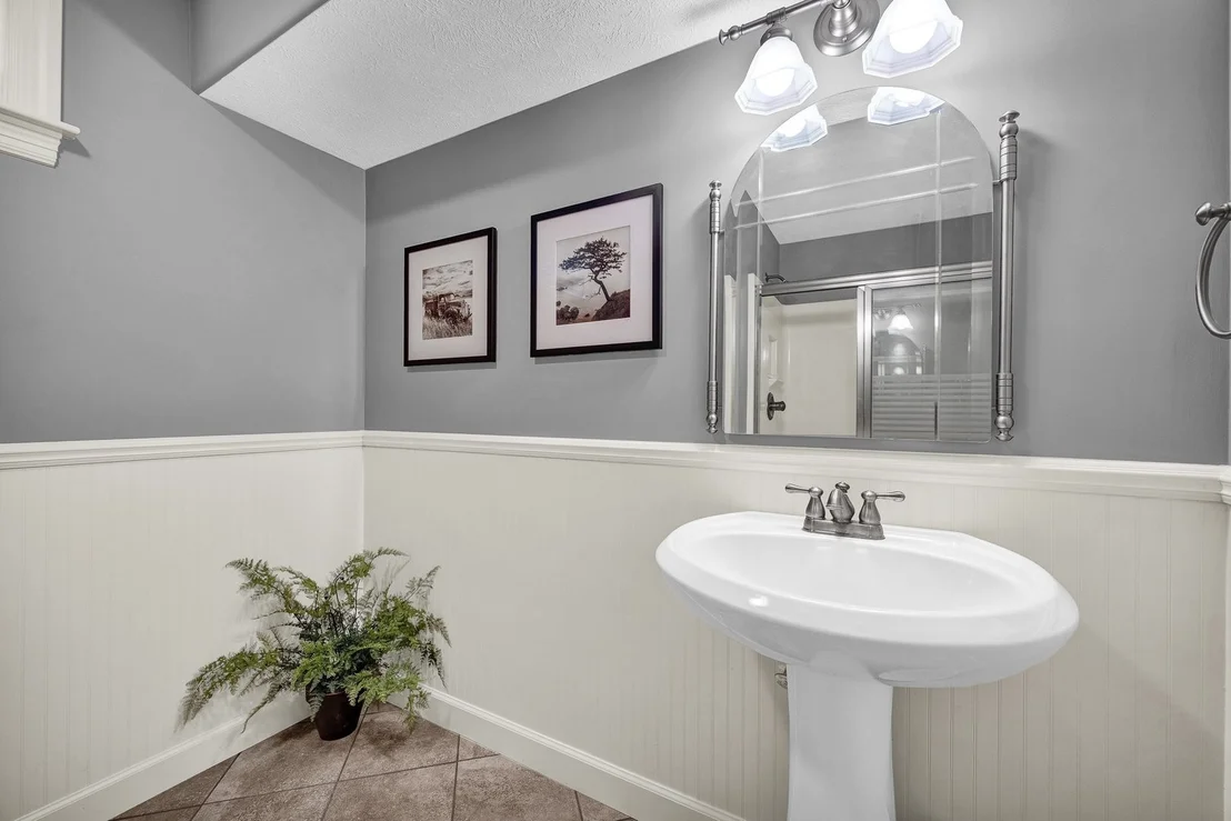 Photo of 2109 Hackberry Road