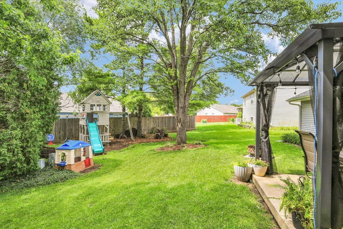 Photo of 301 N Spruce Drive