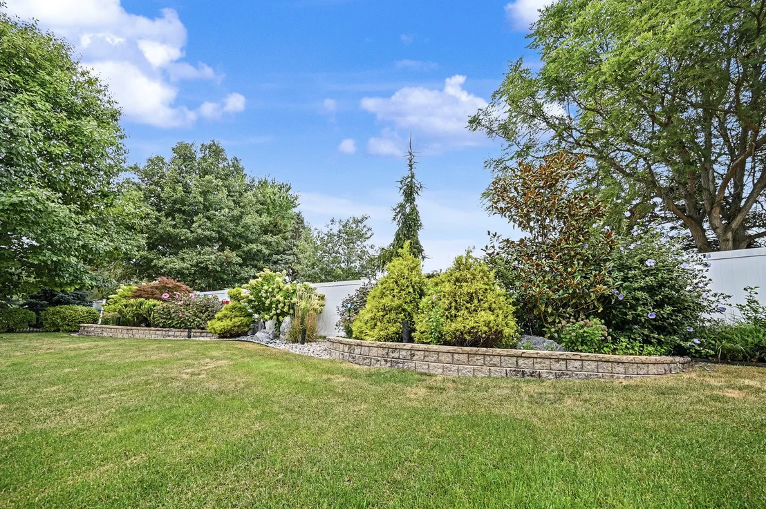 Photo of 18 Stonebrook Court