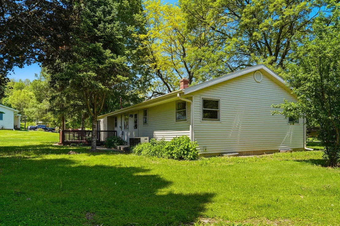 Photo of 281 W Cartwright