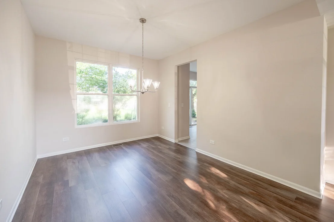 Photo of 1401 Bridgehampton Drive