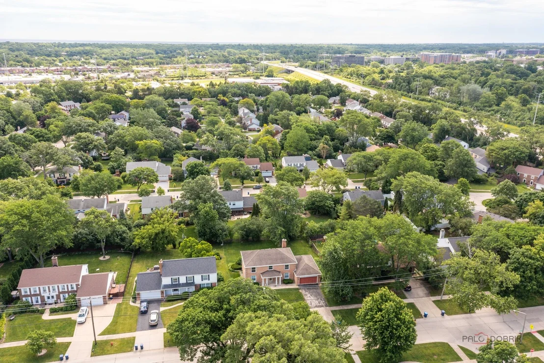 Photo of 255 Lee Road
