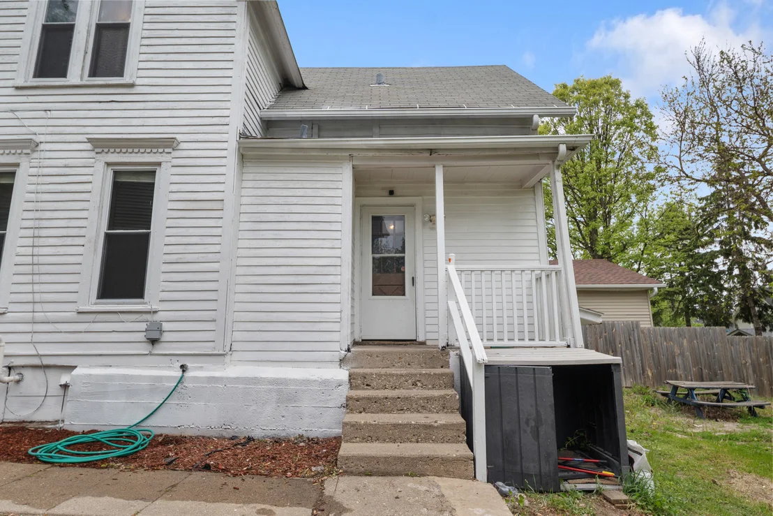 Photo of 447 Ashland Avenue
