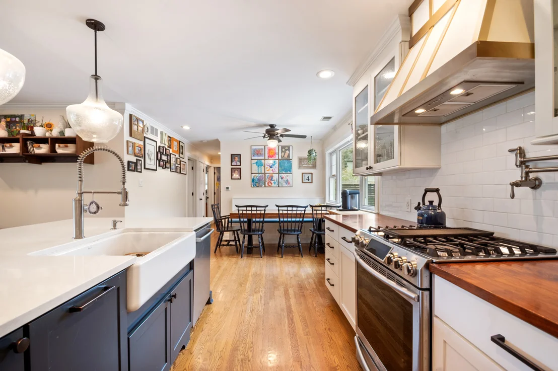 Photo of 17W214 W Hillside Lane