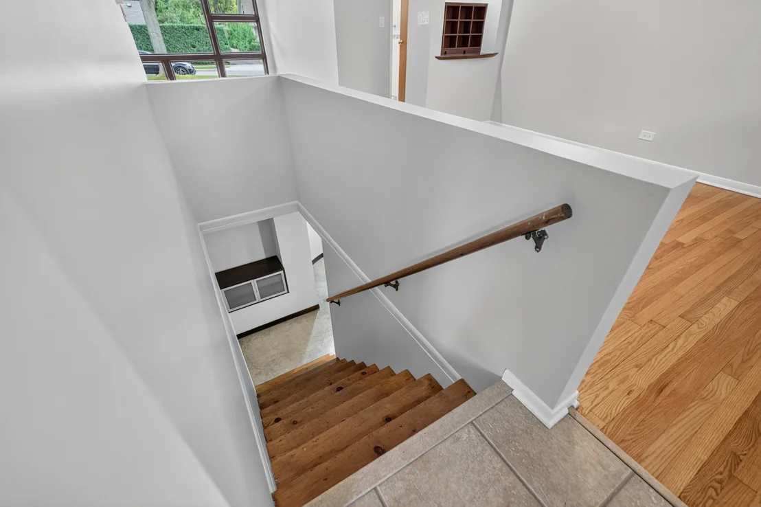 Photo of 392 WINDSOR Avenue