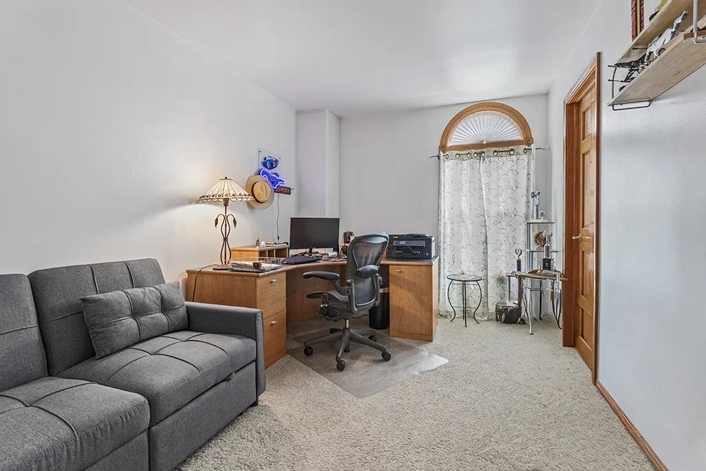 Photo of 505 BOARDMAN Circle