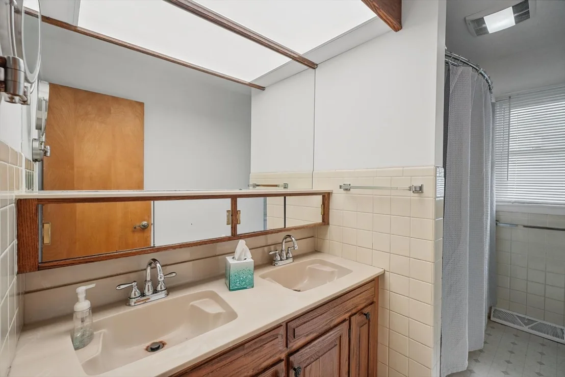 Photo of 1223 Townley Drive