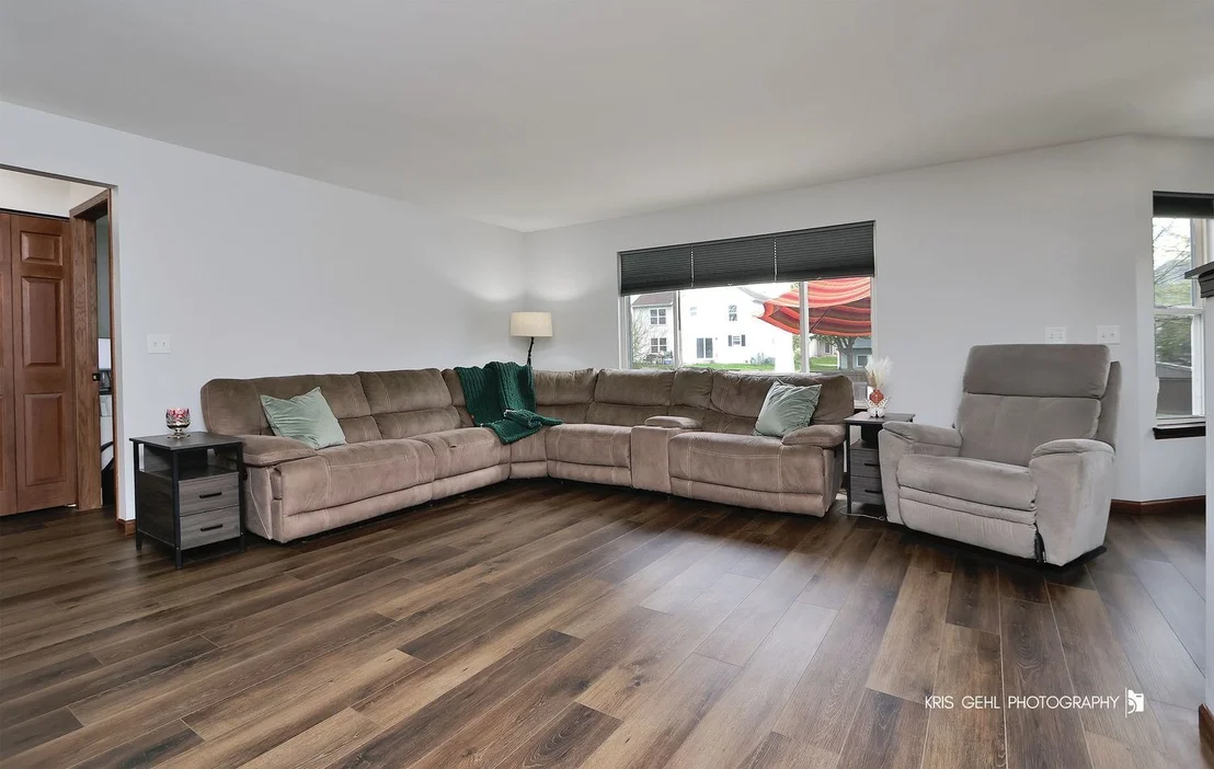 Photo of 992 Mackenzie Drive