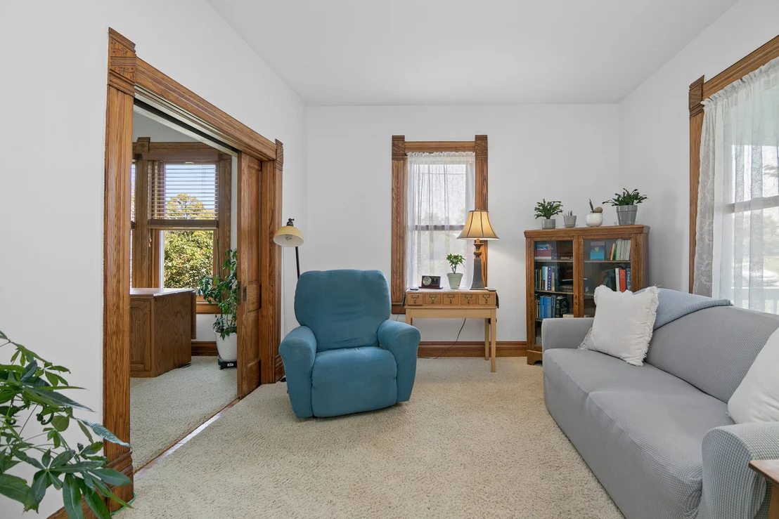 Photo of 125 W 1st Avenue