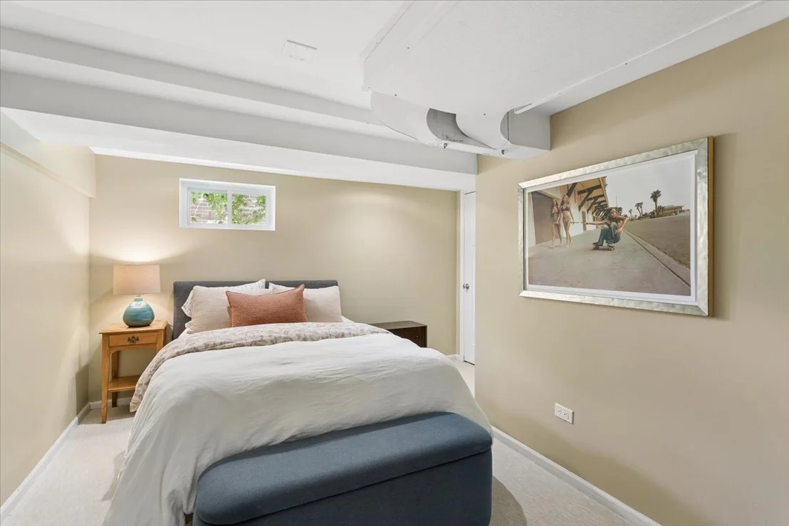 Photo of 496 Longcommon Road