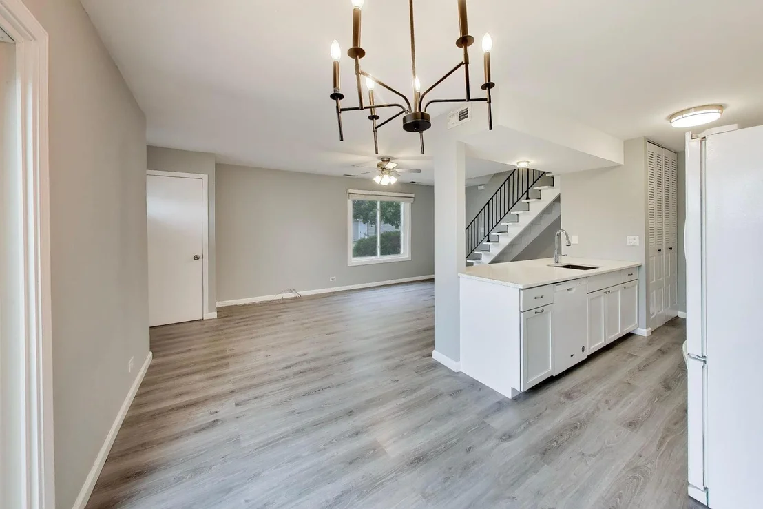 Photo of Unit 34A at 1536 Cornell Circle