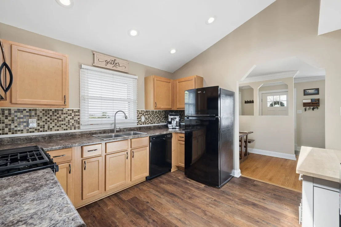 Photo of 809 E Division Street