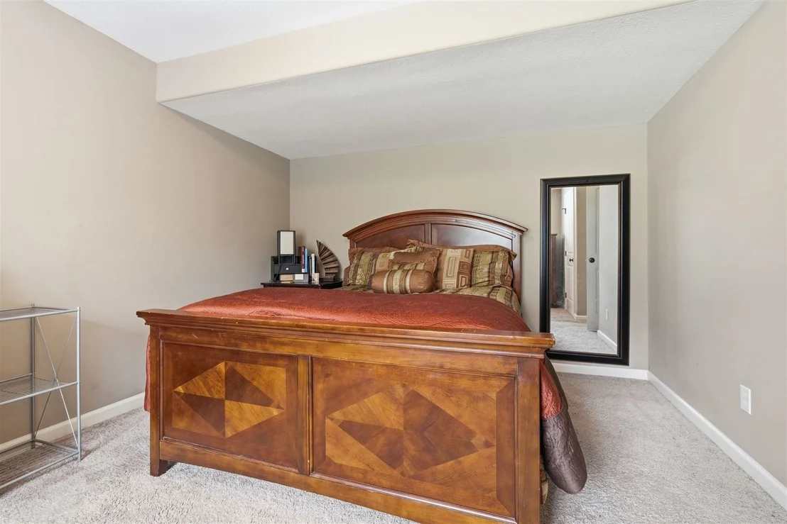 Photo of 5403 Ferryman Road