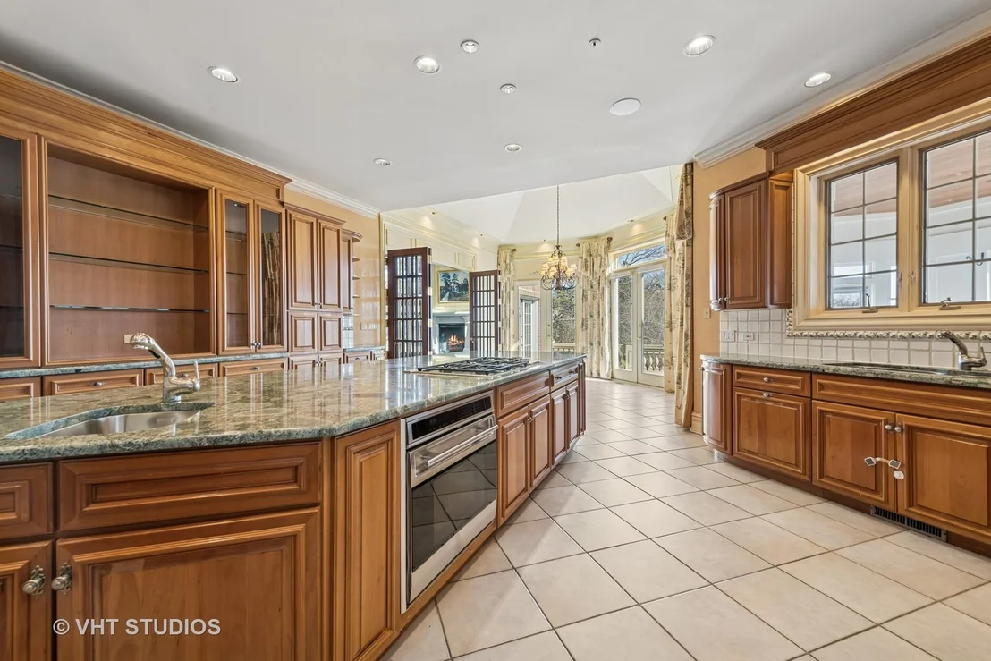 Photo of 560 Oak Knoll Road