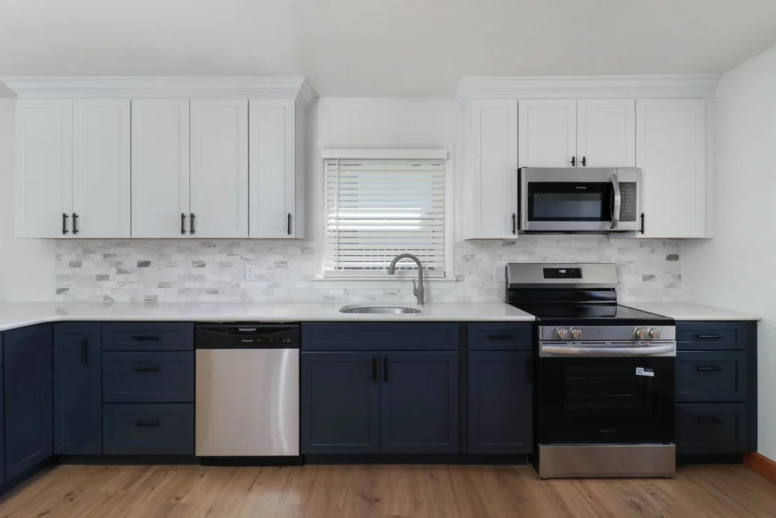 Photo of 602 W 3rd Street