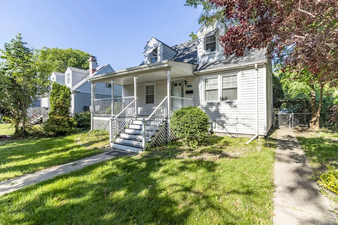 Photo of 17633 Roy Street