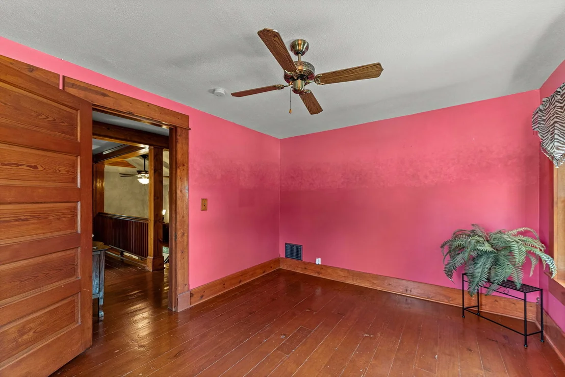 Photo of 1392 RED BRICK Road