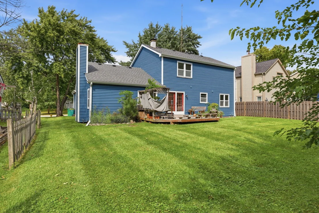 Photo of 27W105 Walnut Drive