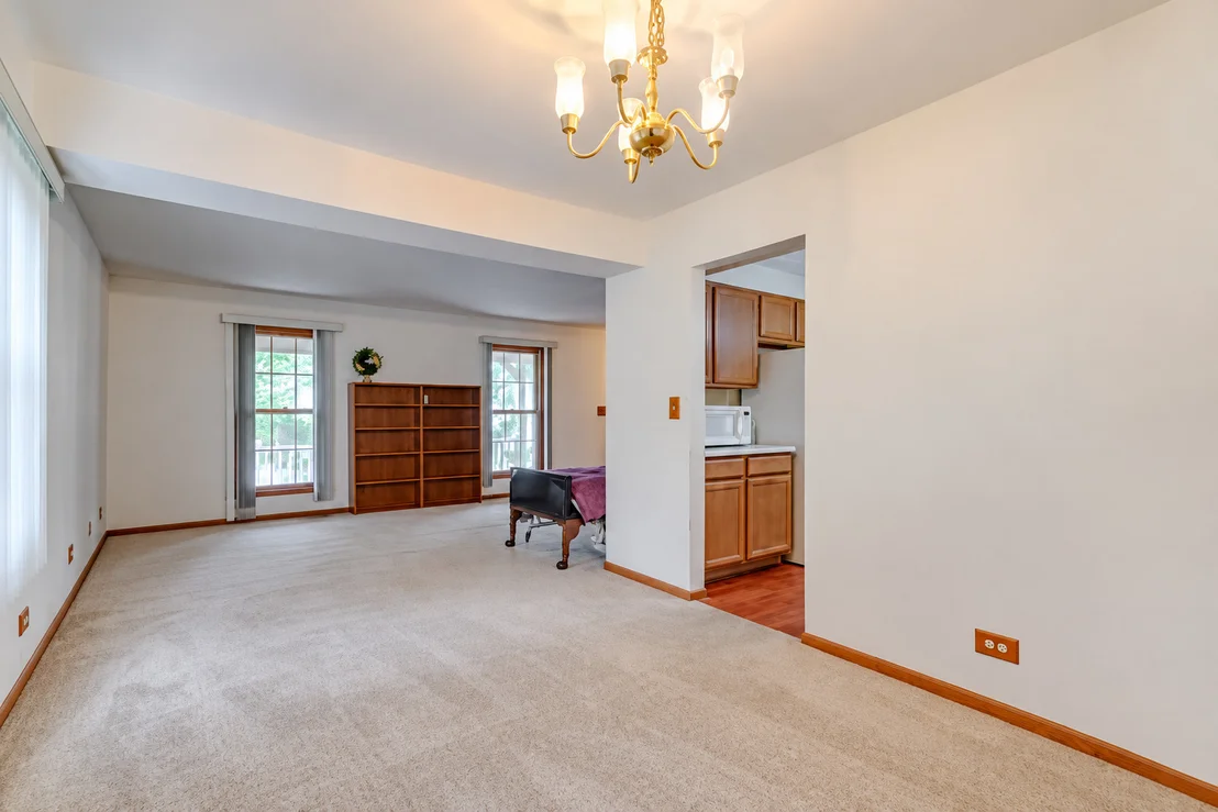 Photo of 705 Royal Glen Drive