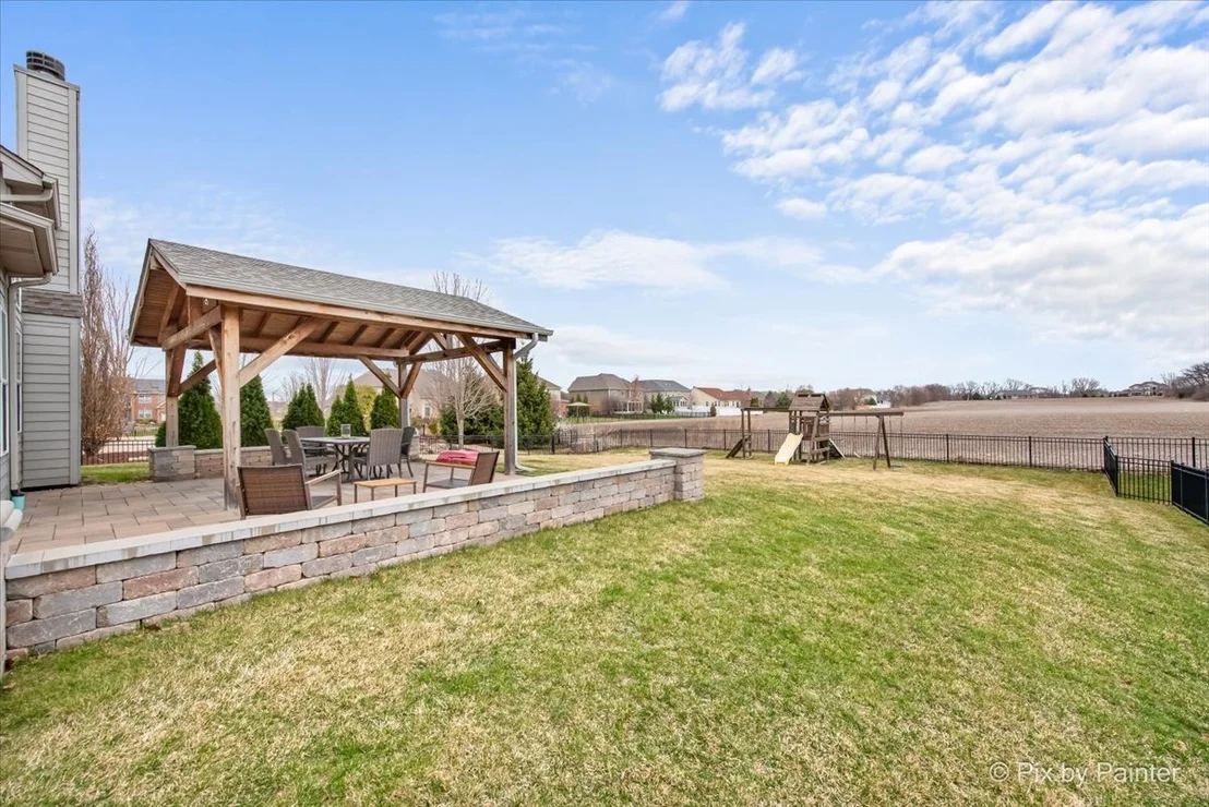 Photo of 647 Bennett Drive