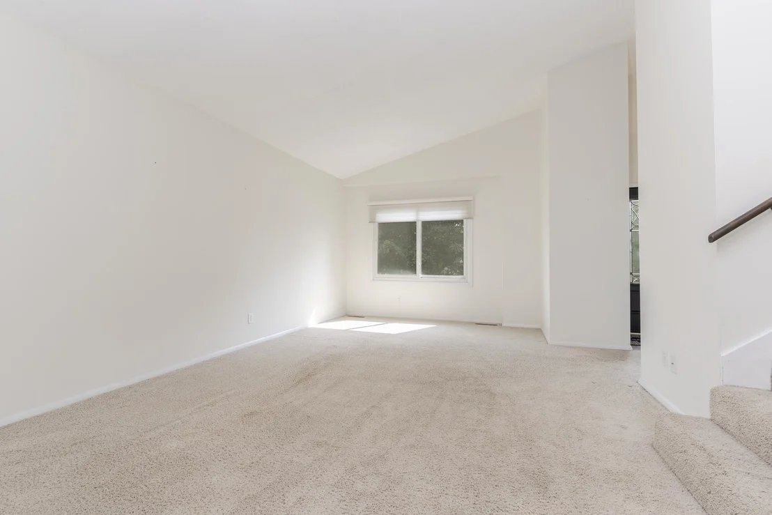 Photo of 207 Greenleaf Drive