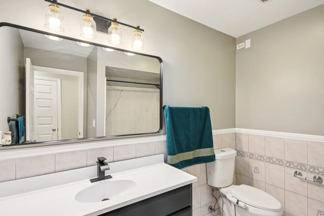 Photo of 941 W Army Trail Boulevard