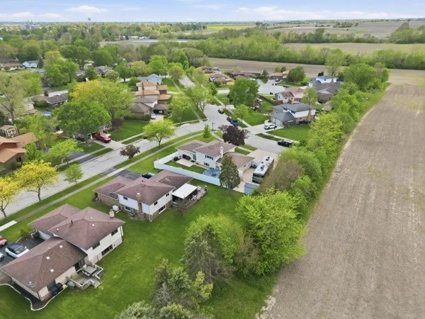 Photo of 549 Willow Lane