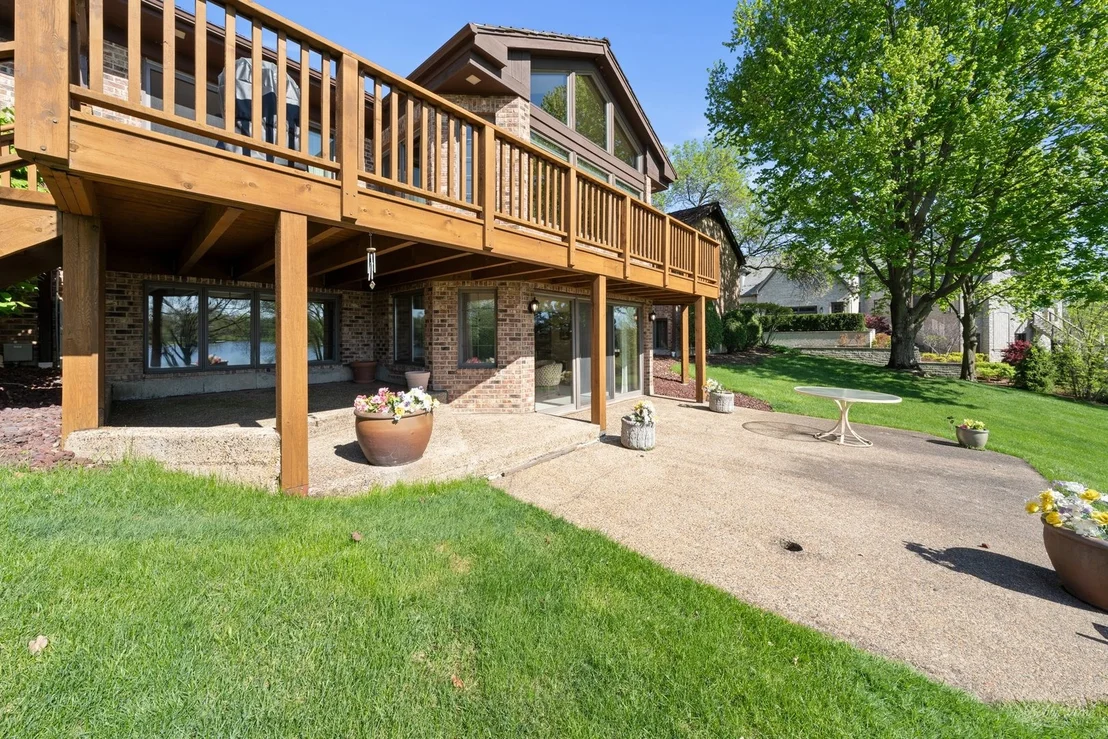 Photo of 1825 CLOVER Drive