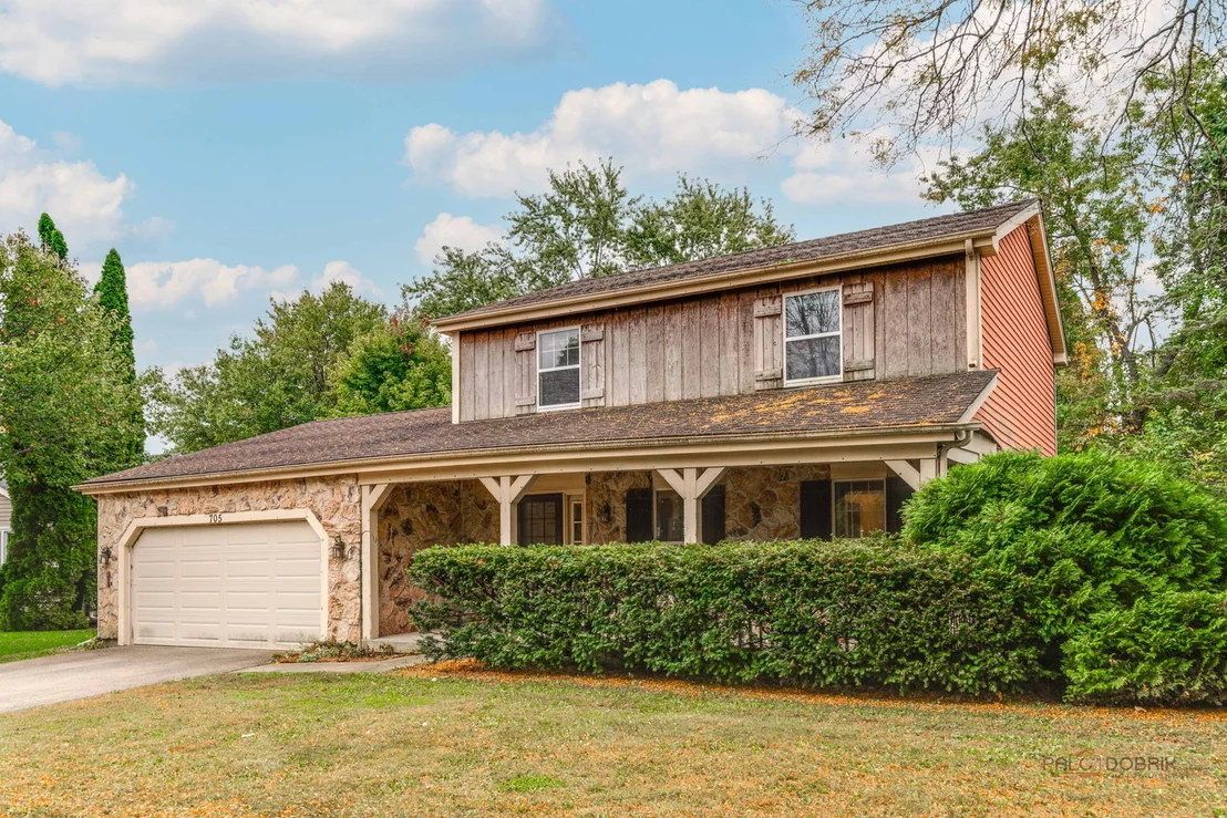 Photo of 705 Royal Glen Drive