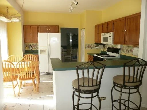 Photo of 691 N AUTUMN Circle