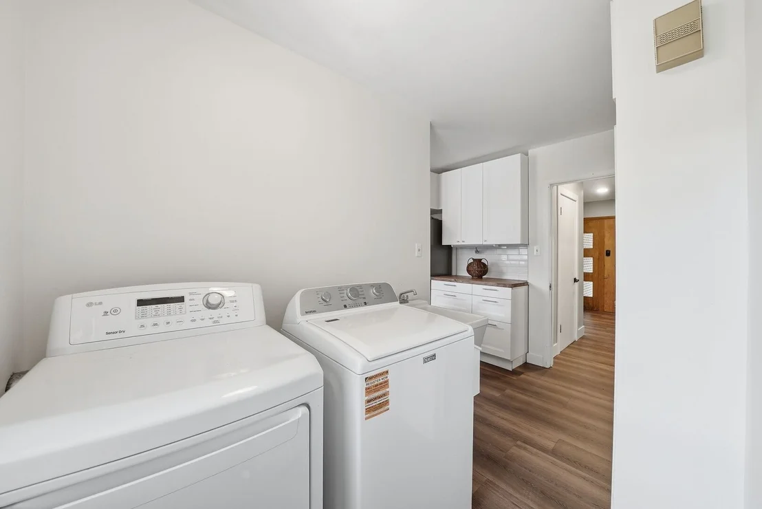 Photo of 1322 Douglas Street