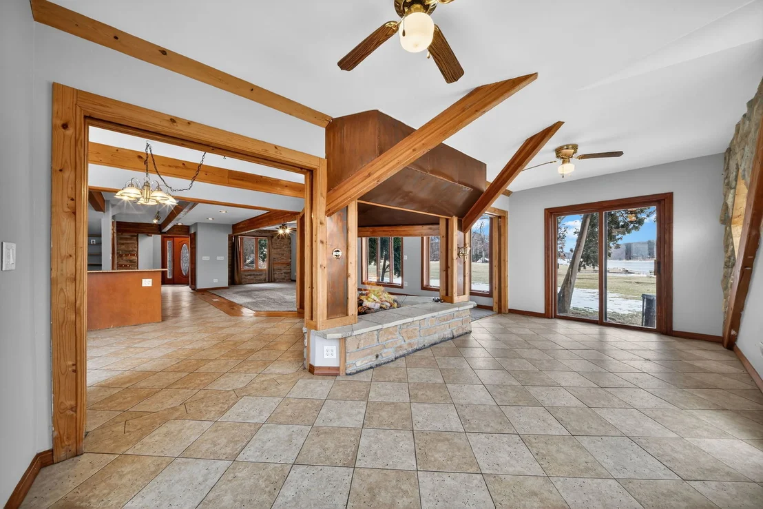 Photo of 6N263 River Drive