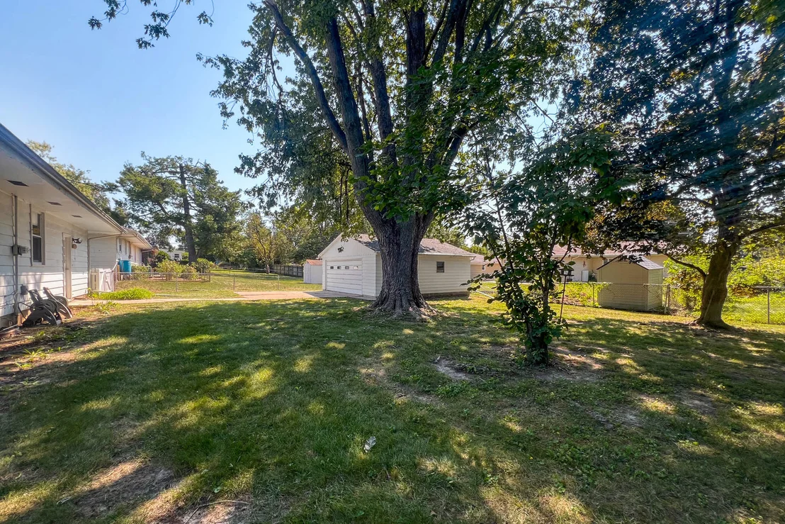 Photo of 807 Sheridan Road