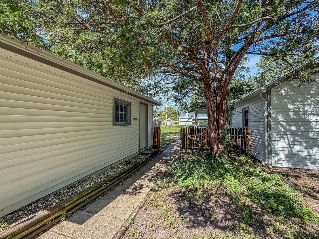 Photo of 1306 Stout Drive