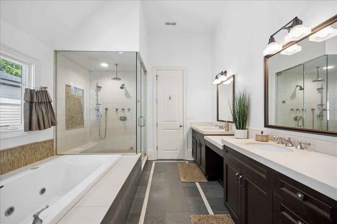 Photo of 413 Jackson Avenue
